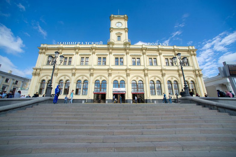 Leningradskiy Railway Station